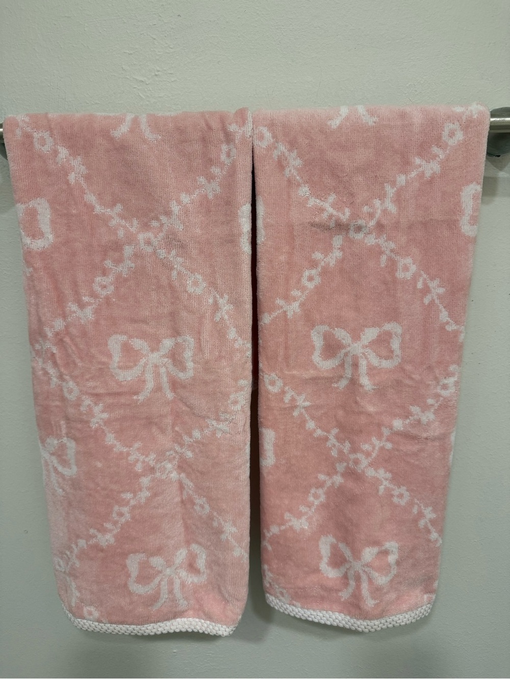 Laura Ashley Pink and White Bow Pattern Bath Towels
